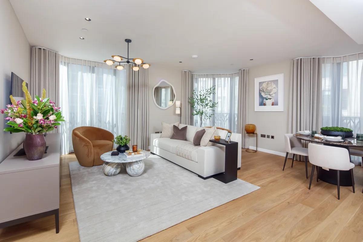 1 bed property in Great Portland Street, London